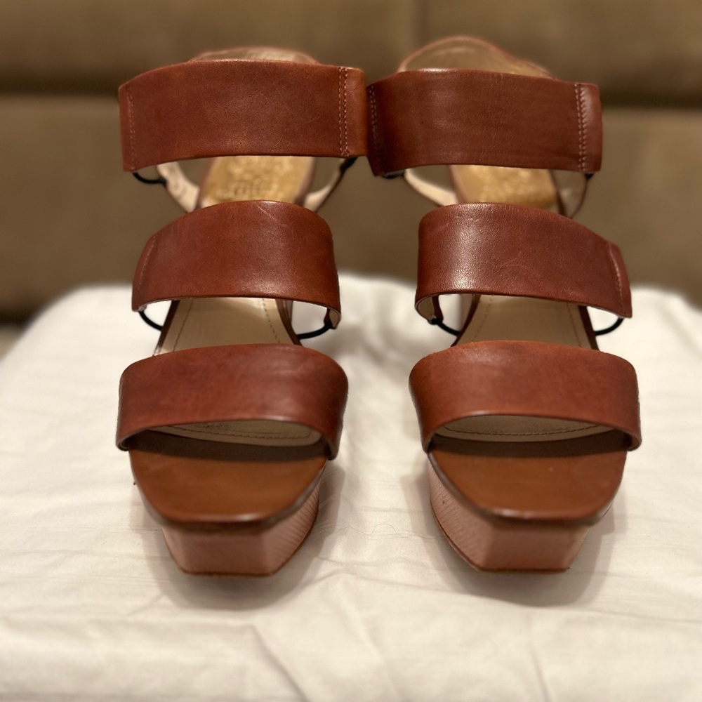 Vince Camuto Platform Sandal Size 8